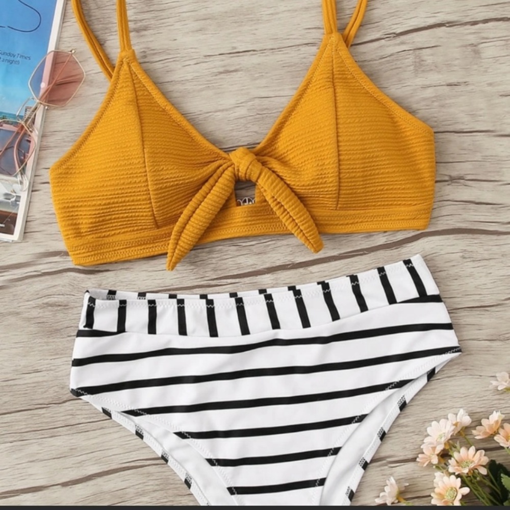 SHEIN Striped Bikini